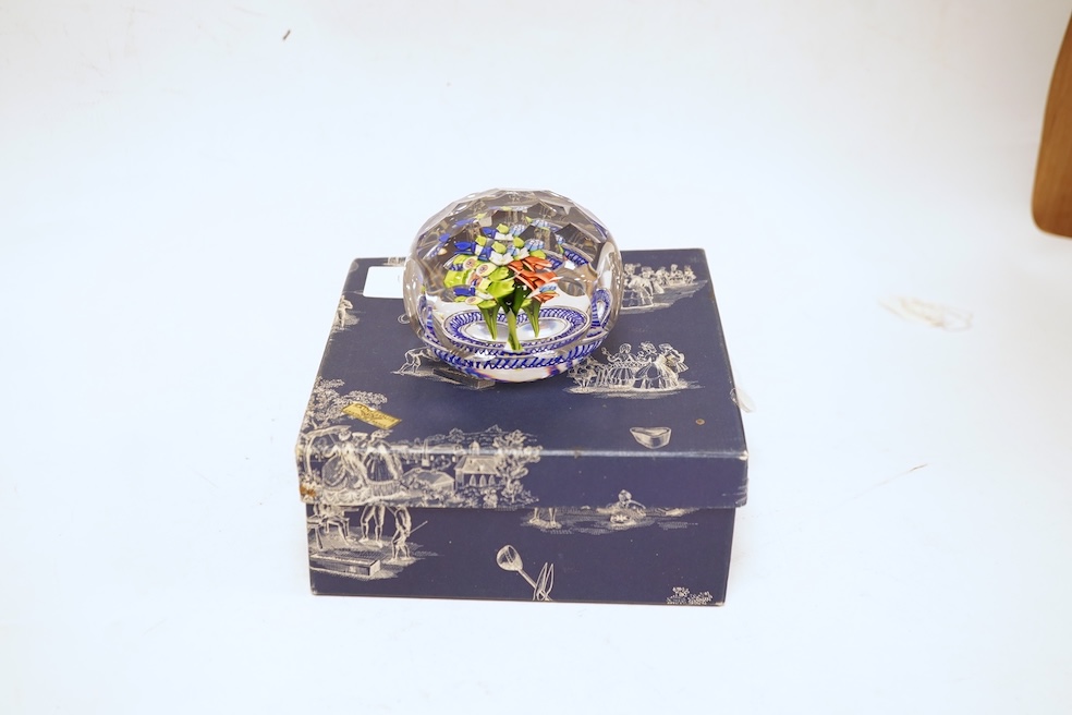 A St Louis glass floral paperweight, 7.5cm in diameter